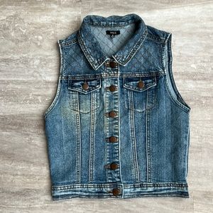 Chicle girls blue button front jean vest